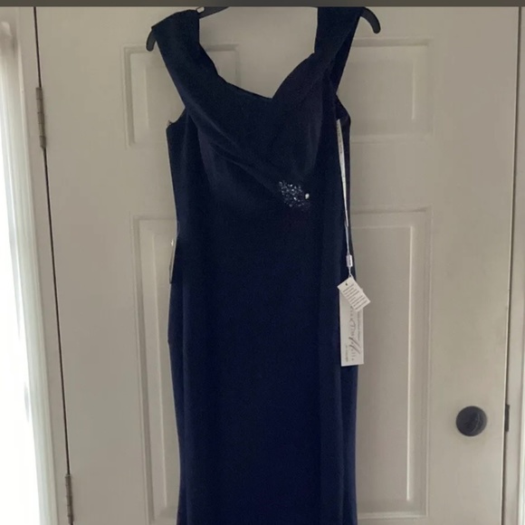 MONTAGE Mother of the Bride, NWT, Navy, Size 14 - Picture 5 of 8